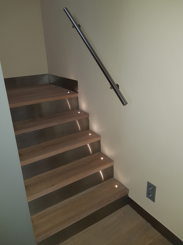 Traprenovatie met ingebouwde LED-verlichting
